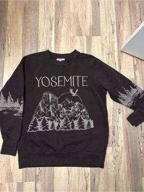 Embroidered Yosemite Sweatshirt